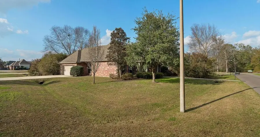 113 Autumn Creek Drive, Madisonville, LA 70447 - Image #2