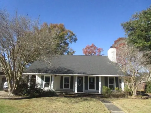 15155 Woodlore Drive, Baton Rouge, LA 70816 - Image #1