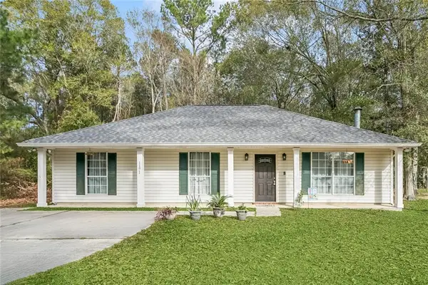 1171 Viola Street, Mandeville, LA 70448