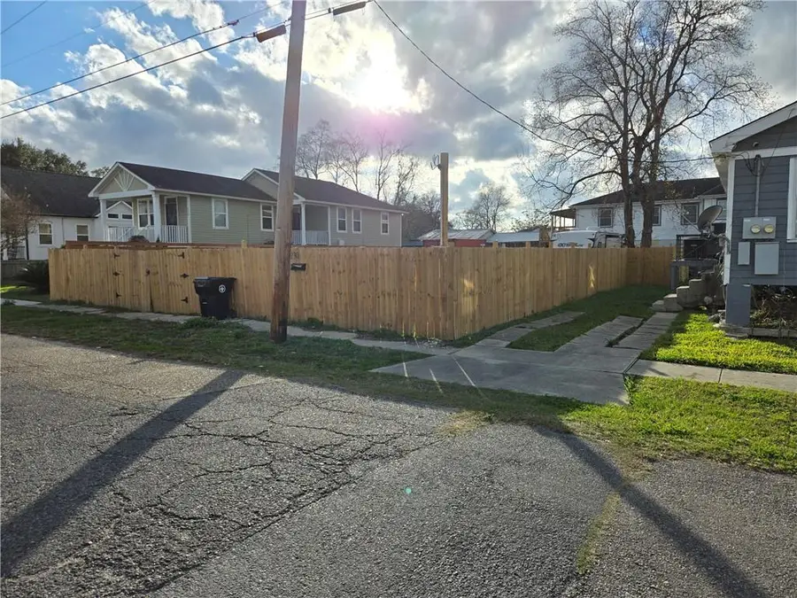 6230 Lafaye Street, New Orleans, LA 70122 - #2