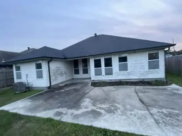 3210 Elmwood Park Drive, New Orleans, LA 70114 - Image #2