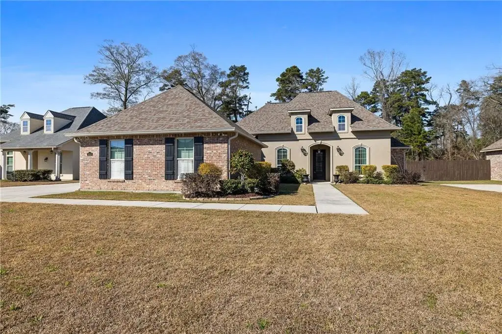 8939 Greenleaves Drive, Denham Springs, LA 70726 - Image #1