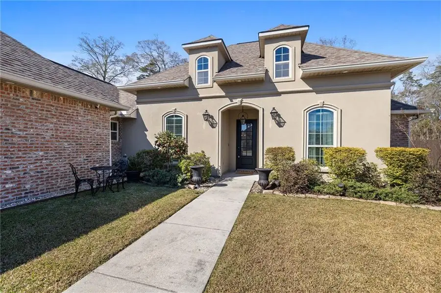 8939 Greenleaves Drive, Denham Springs, LA 70726 - Image #2