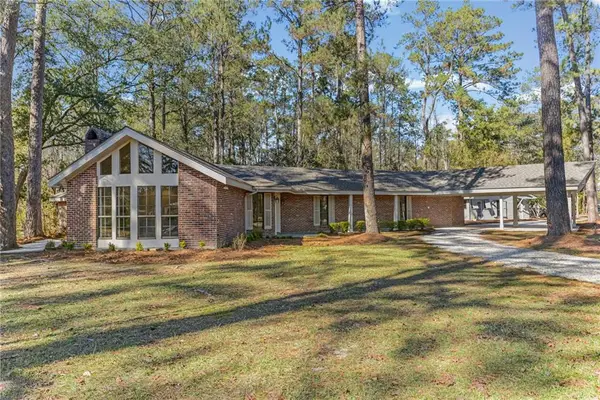 2211 S America Street, Covington, LA 70433