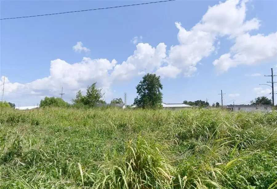 3101 Laussat Place, New Orleans, LA 70117 - #3