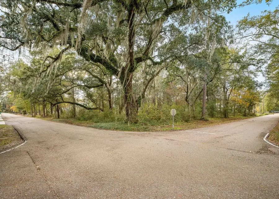 1230 Villere Street, Mandeville, LA 70448 - Image #2