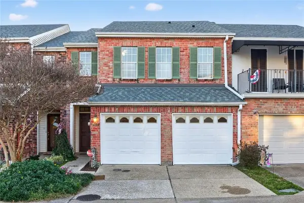 1004 Old Metairie Place, Metairie, LA 70001