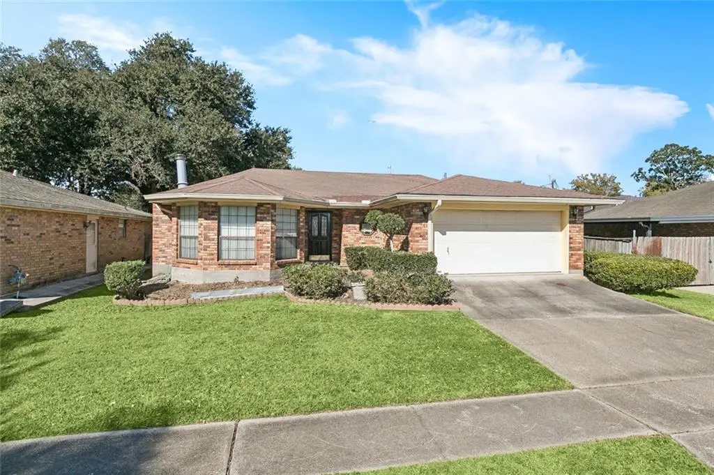444 Sugarpine Drive, Gretna, LA 70056 - Image #1