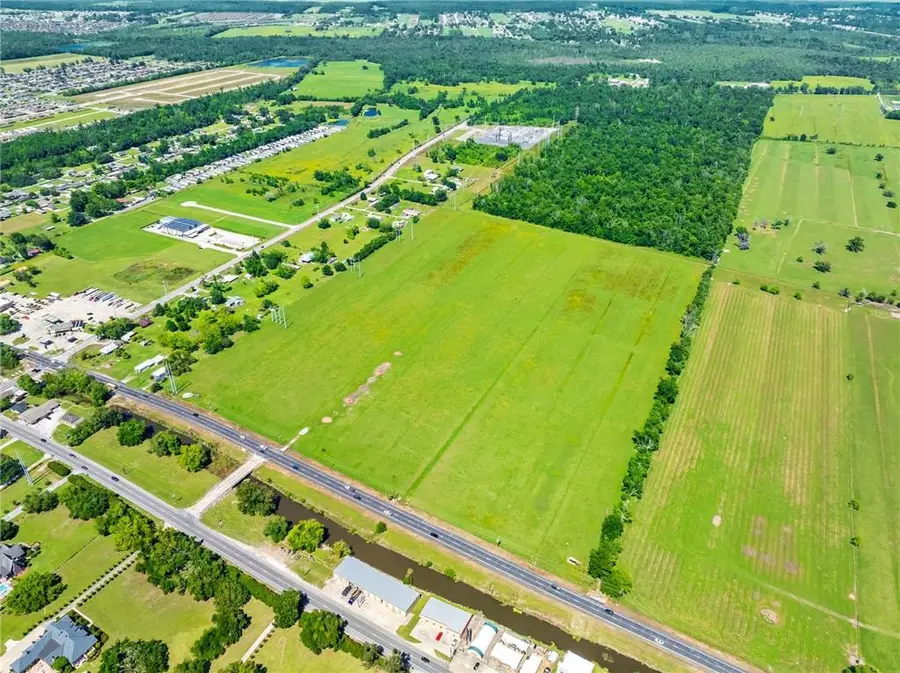 W Park Avenue, Houma, LA 70364 - #3