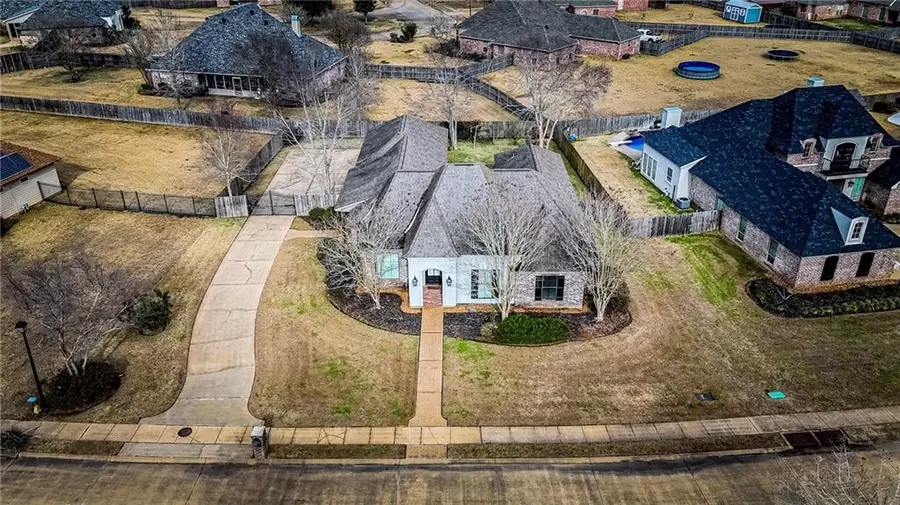 217 West Lauren Drive, Alexandria, LA 71303 - Image #2