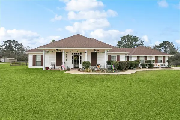 15184 Arleen Normand Drive, Covington, LA 70435