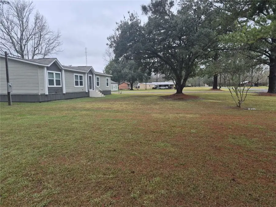 8390 Lebeau Road, Livonia, LA 70757 - Image #2