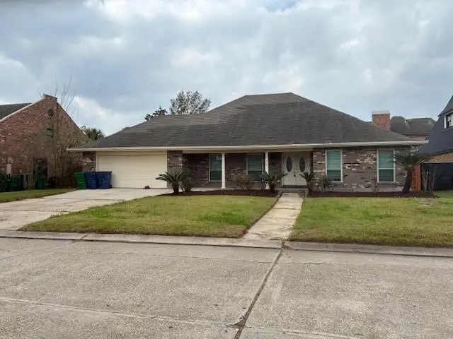 712 Marlene Drive, Gretna, LA 70056 - Image #1