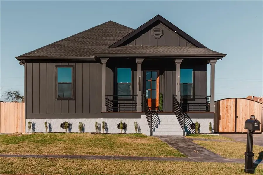 8429 Benjamin Street, Chalmette, LA 70043 - #2