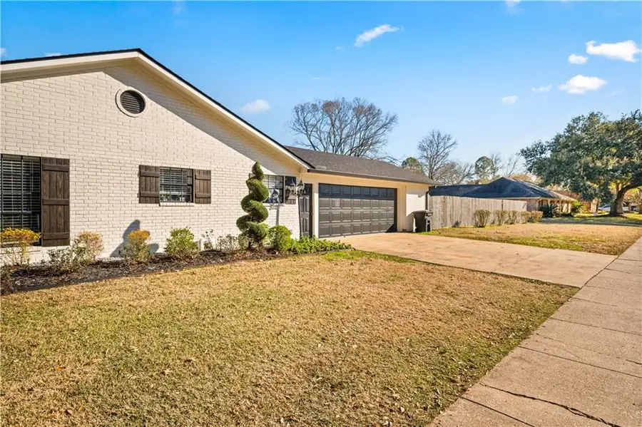 4505 Wakefield Boulevard, Alexandria, LA 71303 - #2