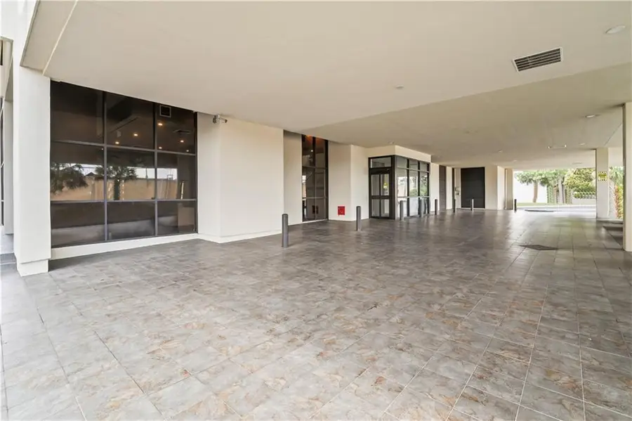 300 Lake Marina Avenue #7-C, New Orleans, LA 70124 - Image #2