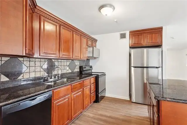 1932 Stumpf. Boulevard, Gretna, LA 70056 - Image #2