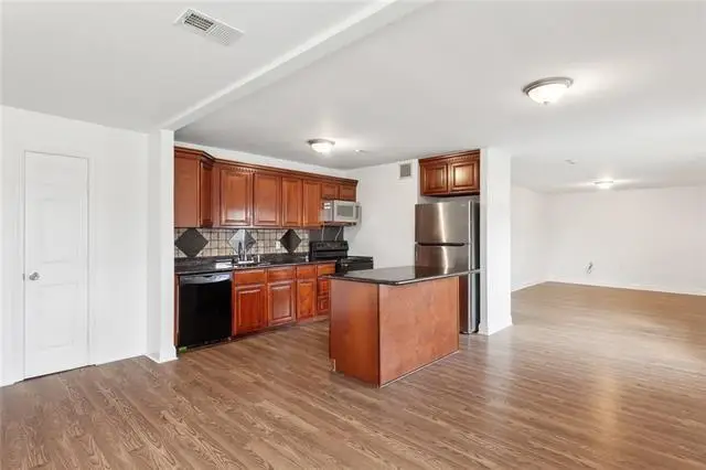 1932 Stumpf. Boulevard, Gretna, LA 70056 - Image #3