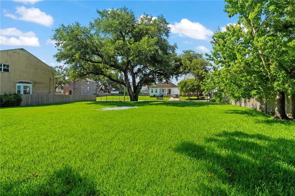 337 Stafford Place, New Orleans, LA 70124 - Image #1