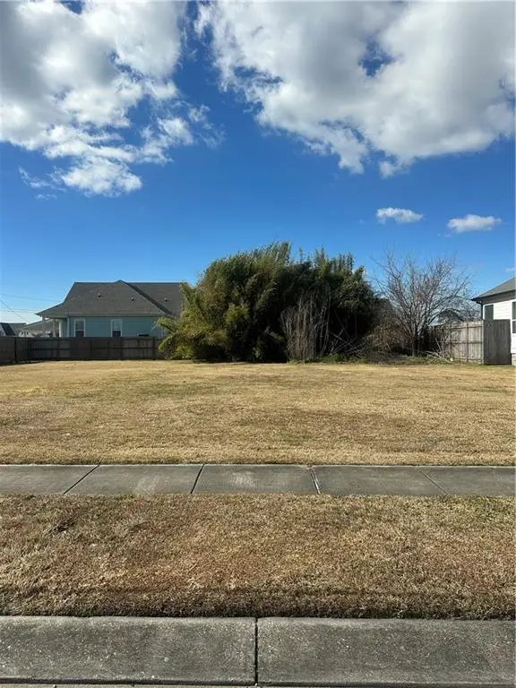 1904 N Karl Drive, Arabi, LA 70032