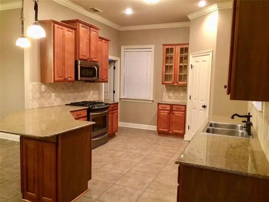 633 S Village Lane #A, Mandeville, LA 70471 - Image #2