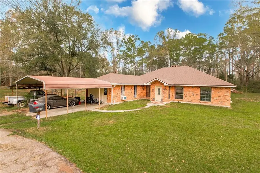 26000 Robertson Road, Holden, LA 70744 - #2