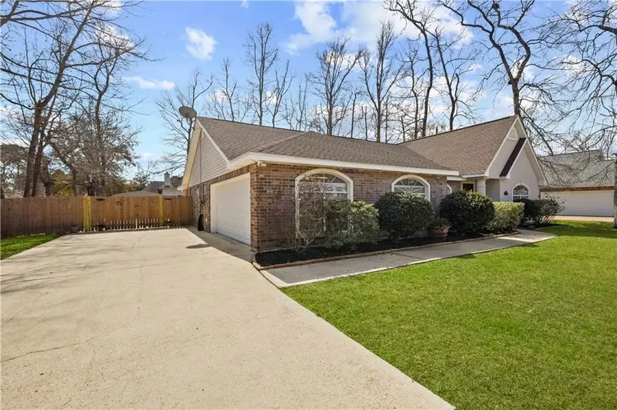 707 Stonewood Drive, Covington, LA 70433 - #2