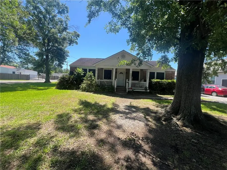 247 Little Farms Avenue, River Ridge, LA 70123 - #2