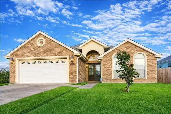 5011 Blue Ash Drive, New Orleans, LA 70128