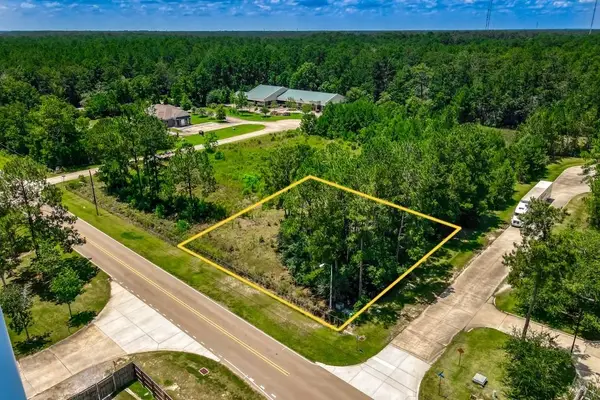 LOT 10 Commerce Row, Mandeville, LA 70471