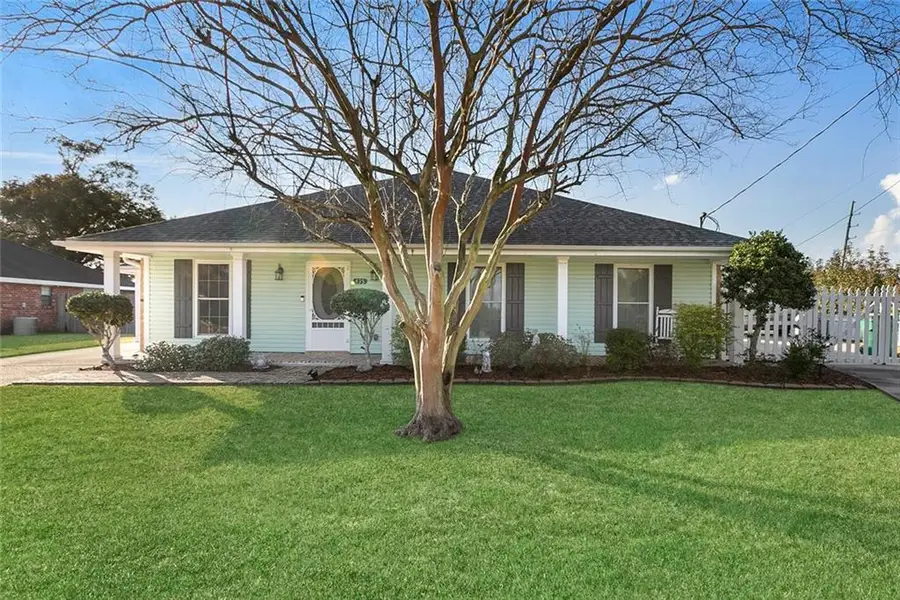 635 S Destrehan Avenue, Destrehan, LA 70047 - #2