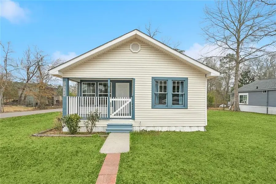 29588 Livingston Avenue, Albany, LA 70711 - #2