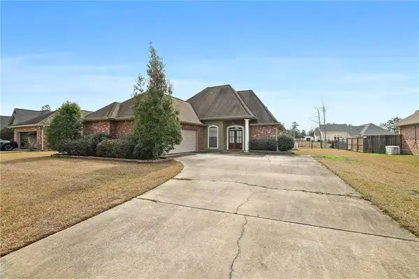 13084 E Coles Creek Loop, Hammond, LA 70403