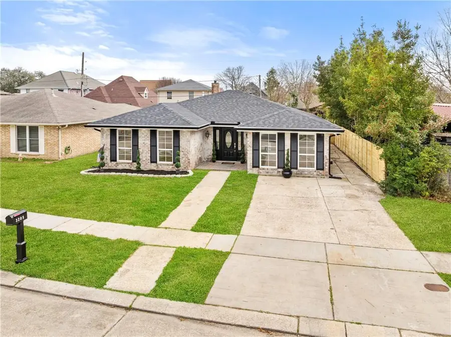 3205 Veronica Drive, Chalmette, LA 70043 - #2