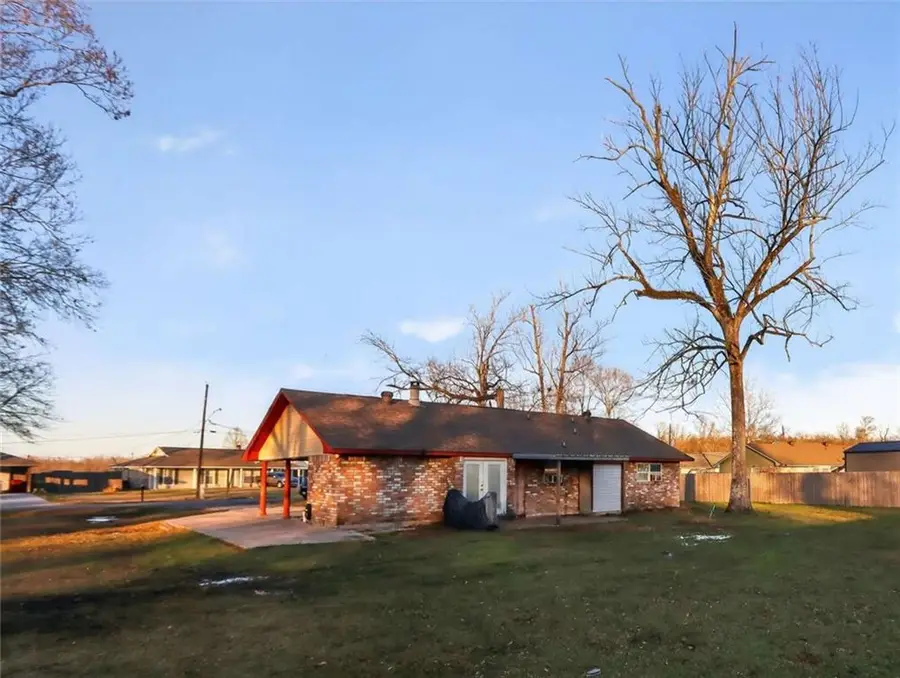 10267 Lake Park Avenue, Gonzales, LA 70737 - #2