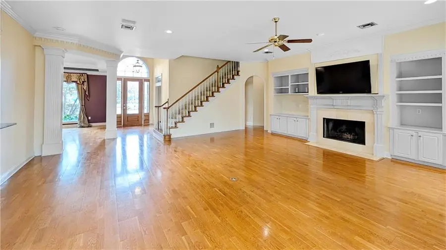 3728 Lake Michel Drive, Gretna, LA 70056 - #3