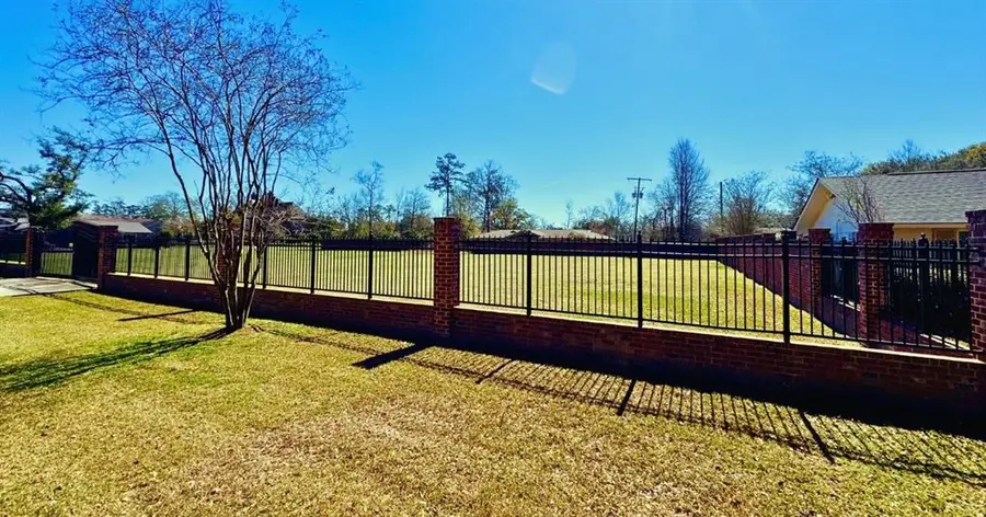 911 Greenlawn Drive, Hammond, LA 70401 - #3