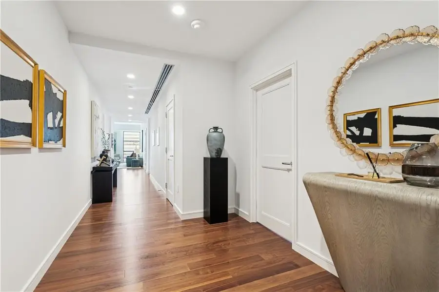 2 Canal Street #2303, New Orleans, LA 70130 - #2