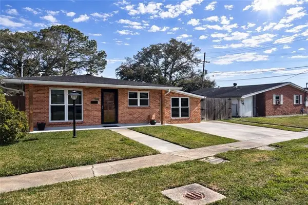 405 Lake Avenue, Metairie, LA 70005