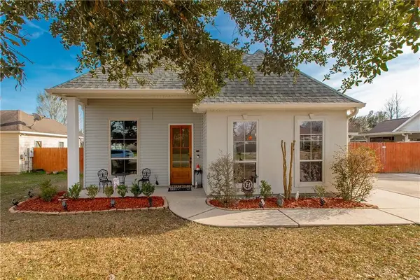 28464 Cameo Court, Ponchatoula, LA 70454