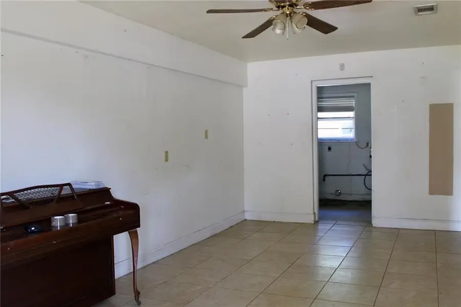 1005 E Thomas Street, Hammond, LA 70401 - #2