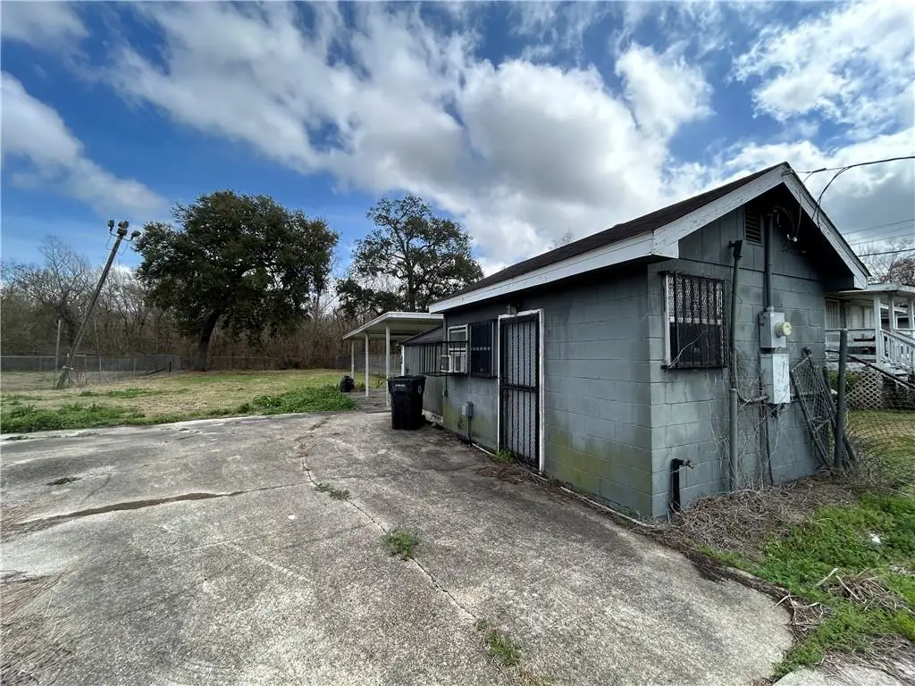 3500 Adrian Street, New Orleans, LA 70130 - #1