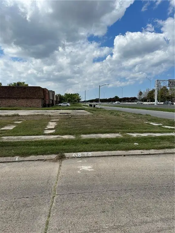 6898 Parc Brittany Boulevard, New Orleans, LA 70126 - #1