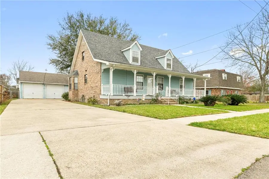 216 W Saint Avide Street, Chalmette, LA 70043 - #3