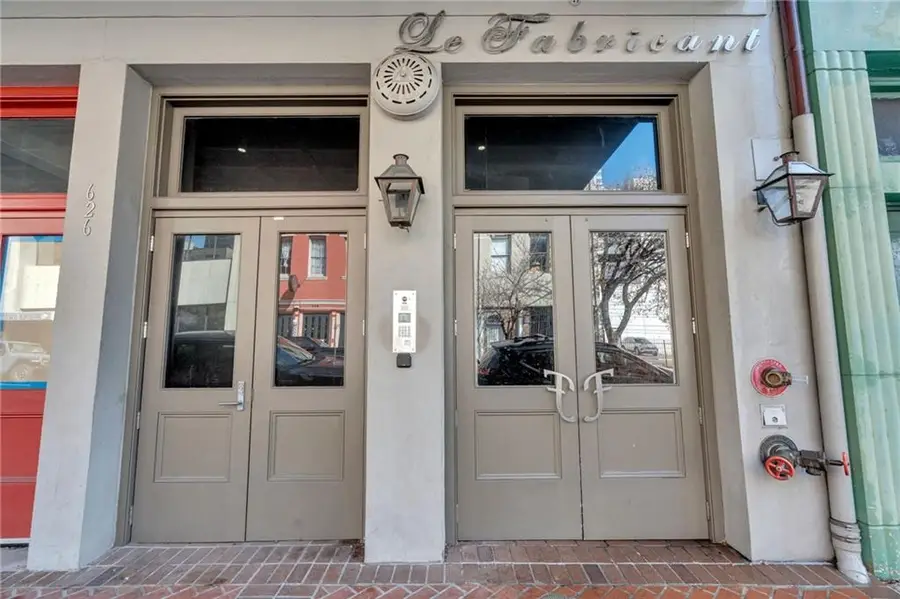 628 Baronne Street #402, New Orleans, LA 70113 - #3