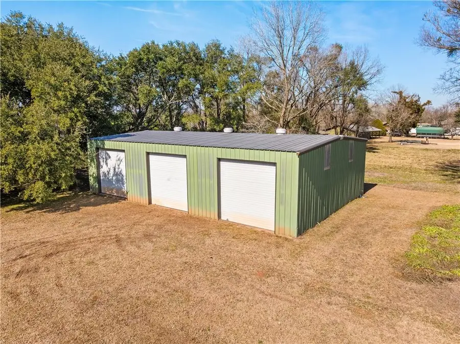 664 Riverview Drive, Natchez, LA 71456 - #2