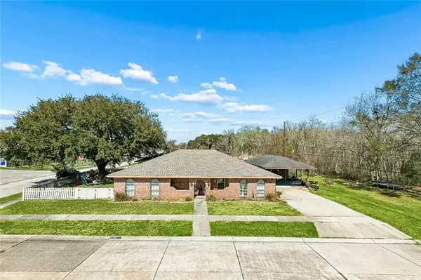 2201 Bobolink Drive, St Bernard, LA 70085