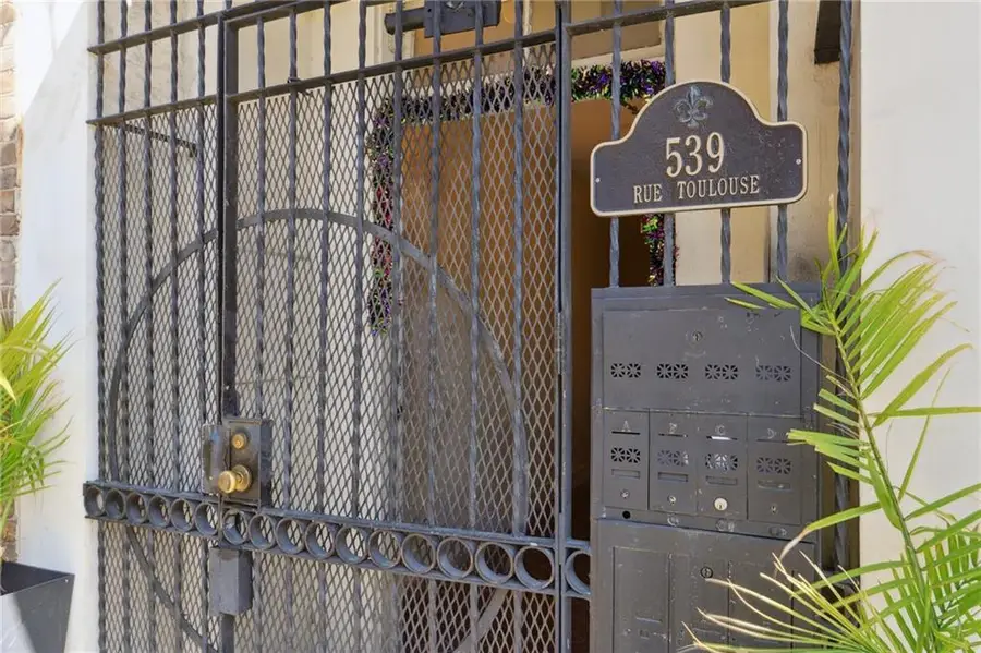 539 Toulouse Street #A, New Orleans, LA 70130 - #3