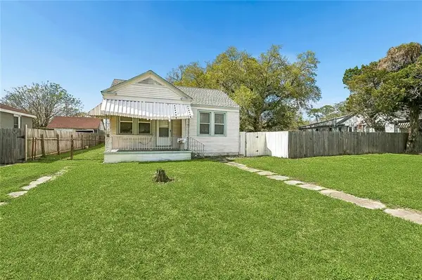 1413, 1409 Shirley Drive, New Orleans, LA 70114