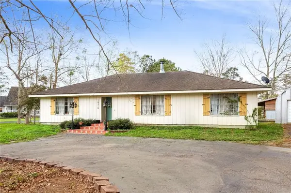 18318 Cusachs Drive, Covington, LA 70455